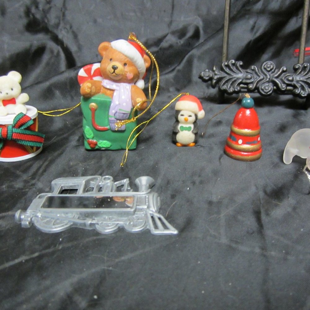 VINTAGE 70'S-90'S CHRISTMAS ORNAMENTS ALL DIFFERENT  BUY ONE OR ALL